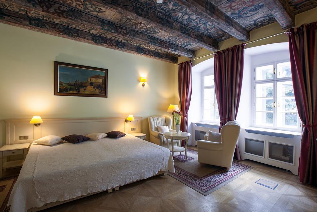 Superior Triple Room,327153991:JPEG